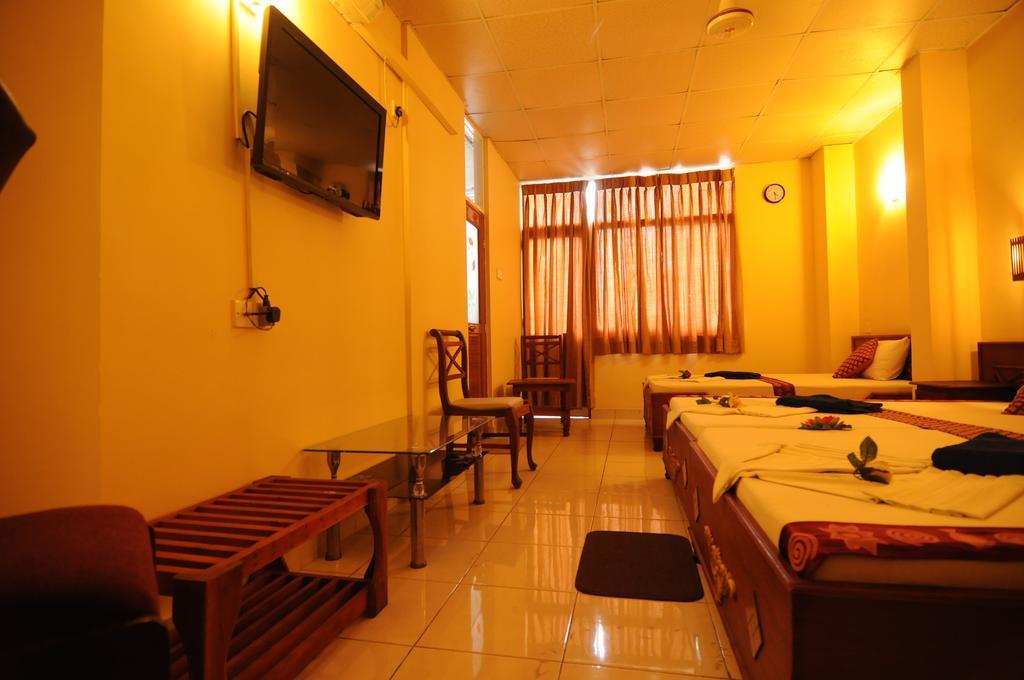 Brighten Hotel Kolombo Dış mekan fotoğraf