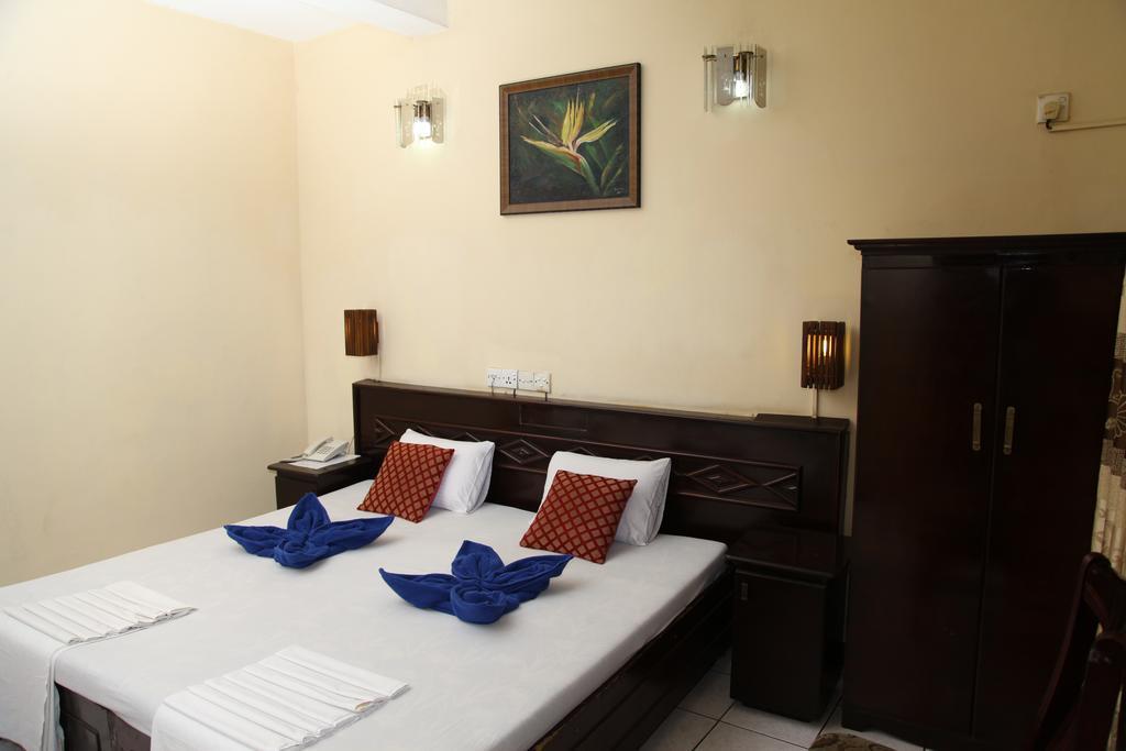 Brighten Hotel Kolombo Dış mekan fotoğraf