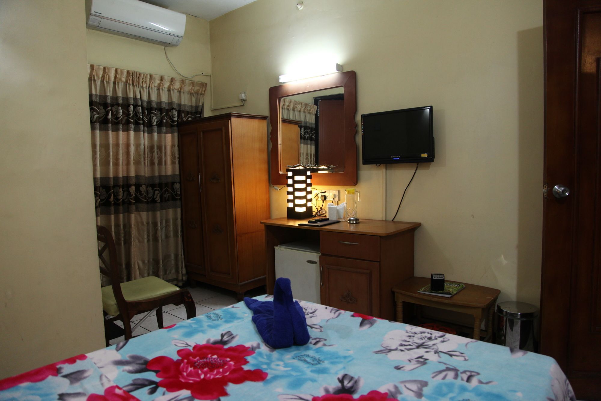 Brighten Hotel Kolombo Dış mekan fotoğraf